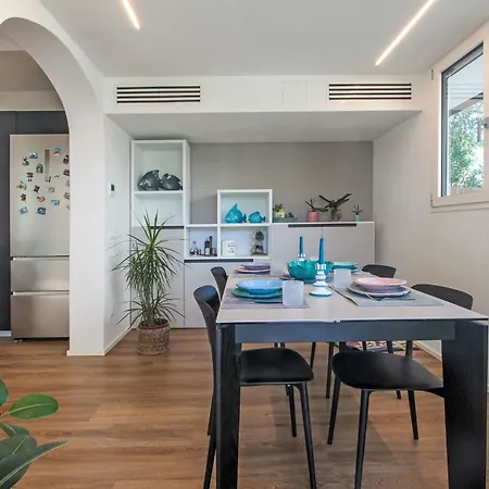 Tiziana By Interhome Forte dei Marmi